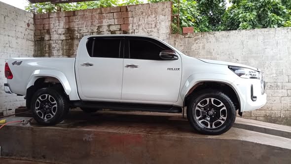 Toyota Hilux srx automática 4x4 2025