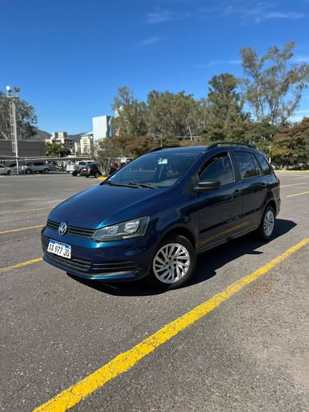 Volkswagen Suran Comfortline 1.6 2017 – 96.000 km