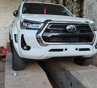 Toyota Hilux srx automática 4x4 2025