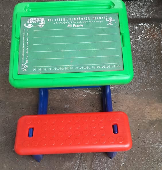 PUPITRE PARA NIÑOS