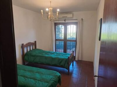 Casa con un terreno esquina de 450m2