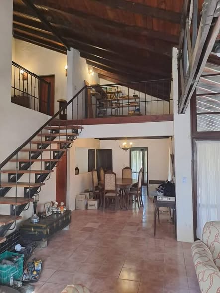 Casa con un terreno esquina de 450m2