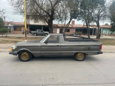 VENDO FORD RANCHERA 3.0 MODELO 86