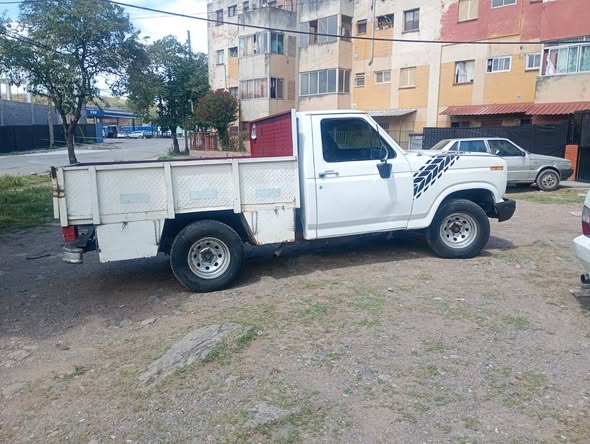 VENDO F 100 GNC TITULAR