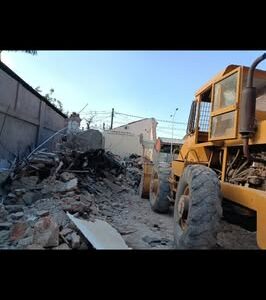 Realizó trabajo de demolición