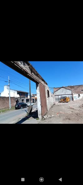 Realizó trabajo de demolición