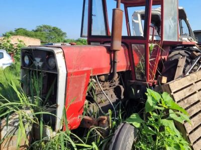 Tractor massey ferguson 1175S