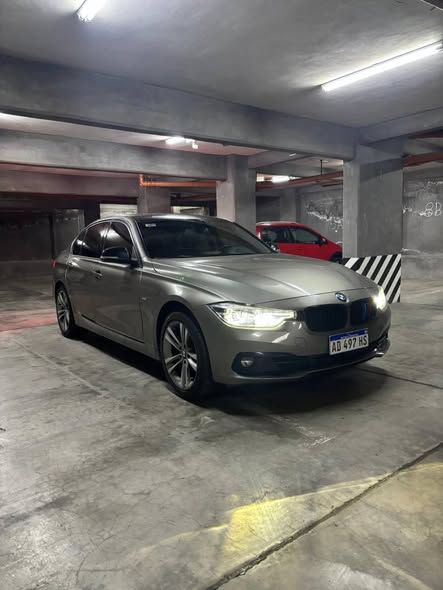 BMW 320 I SEDAN SPORTLINE