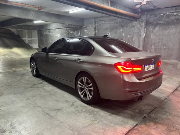 BMW 320 I SEDAN SPORTLINE