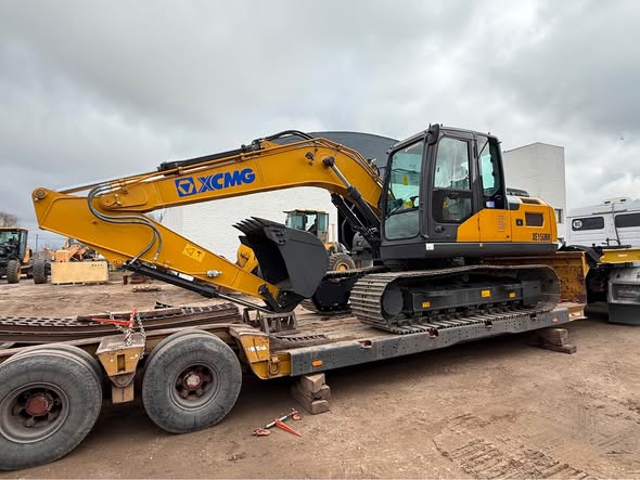 Excavadora XCMG XE150BR