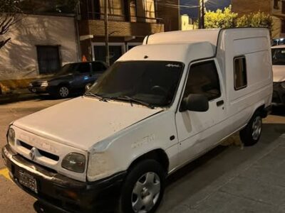 Vendo Renault expres modelo.2000