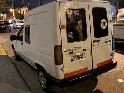 Vendo Renault expres modelo.2000