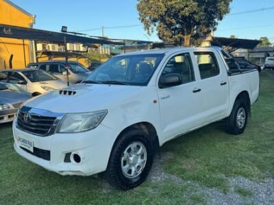 Toyota hilux DX PACK 2.5 4x2 2015