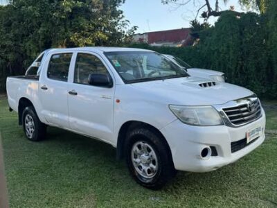 Toyota hilux DX PACK 2.5 4x2 2015