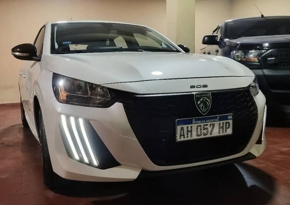 PEUGEOT 208 2025