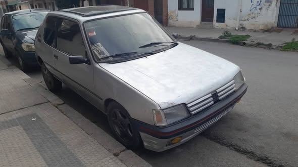 PEUGEOT 205 MODELO 1997
