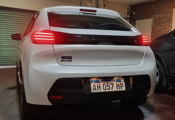 PEUGEOT 208 2025