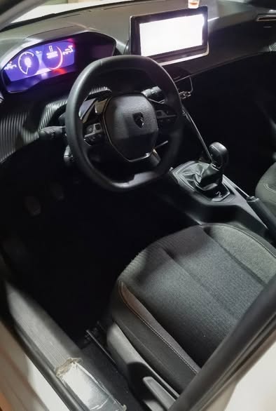 PEUGEOT 208 2025