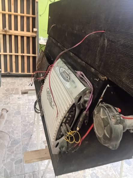 VENDO AUDIO CAR