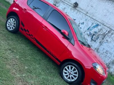 FIAT PALIO ATTRACTIVE 1.4 2015