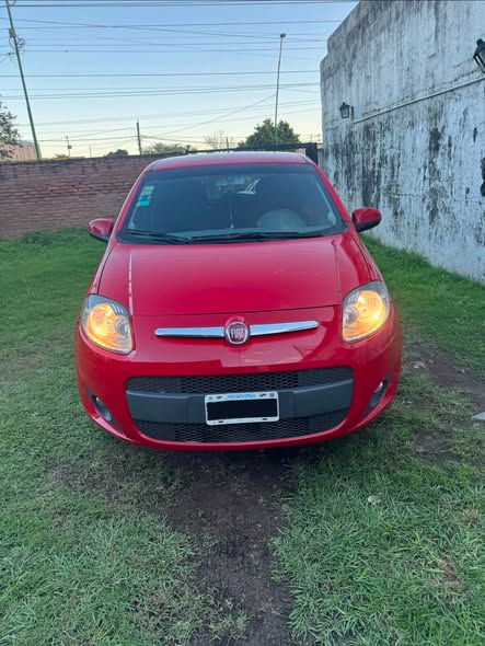 FIAT PALIO ATTRACTIVE 1.4 2015