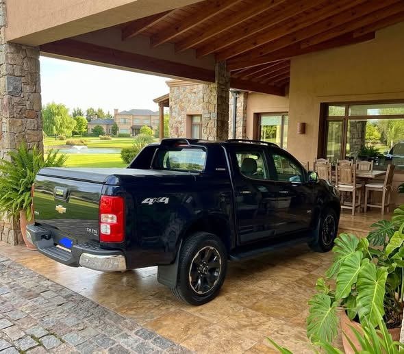 CHEVROLET S10 HIGH COUNTRY 4X4 AUTOMATICA AÑO 2021