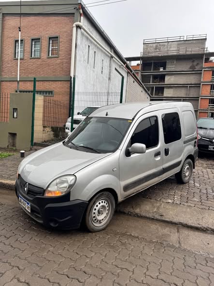 KANGOO 2017