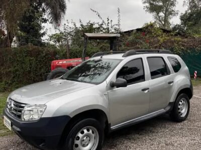 VENDO RENAULT DUSTER CONFORT MOTOR 1.6 2014