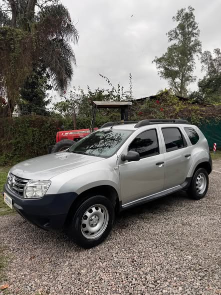VENDO RENAULT DUSTER CONFORT MOTOR 1.6 2014