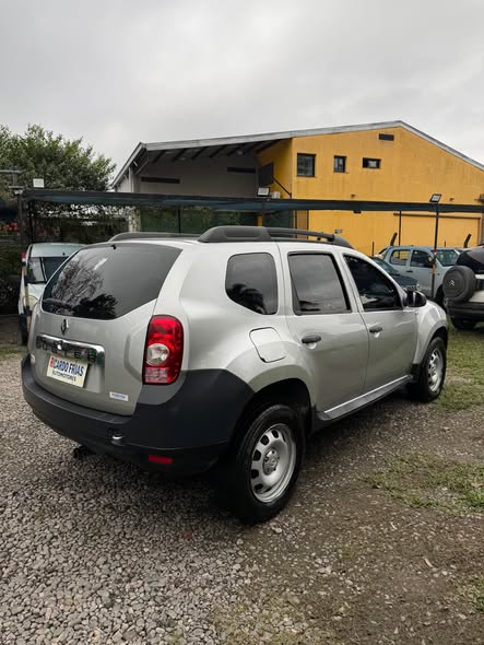 VENDO RENAULT DUSTER CONFORT MOTOR 1.6 2014