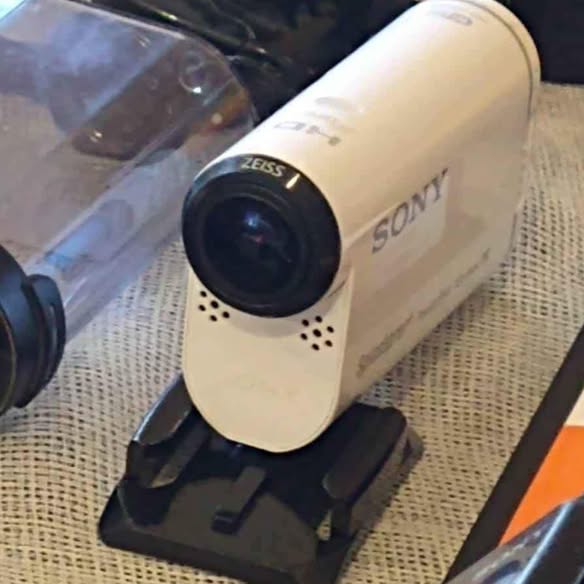 Liquido! Camara Sony tipo GoPro