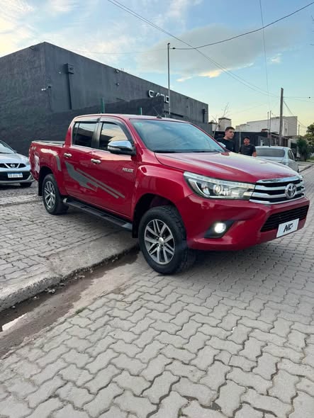 HILUX SRX 2017 AT 4x4