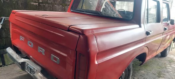 Vendo solo vendo f100 doble cabina