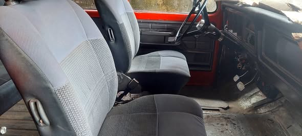 Vendo solo vendo f100 doble cabina