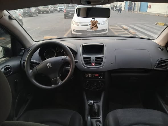 VENDO Peugeot 207 compact - 2012