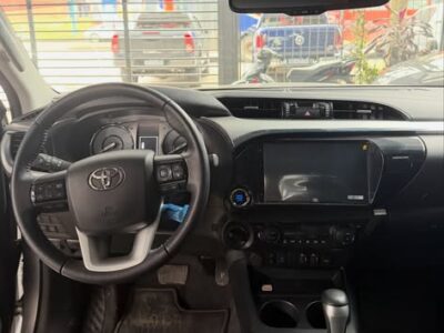 Toyota Hilux SRX (automática) 2025