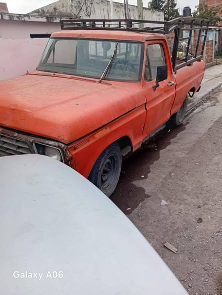 Vendo camioneta ford 100