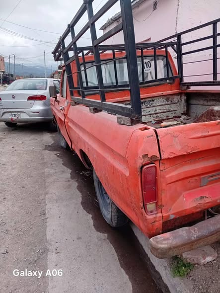 Vendo camioneta ford 100
