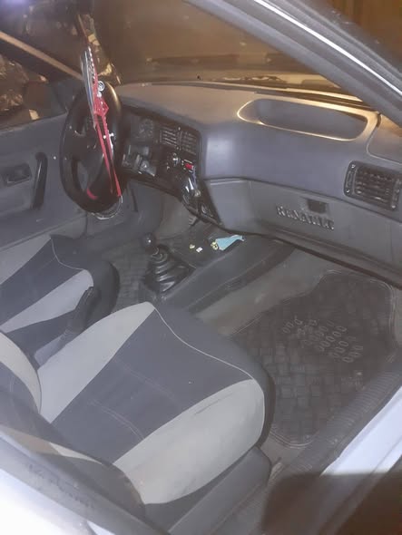 RENAULT 19 MODELO 1999