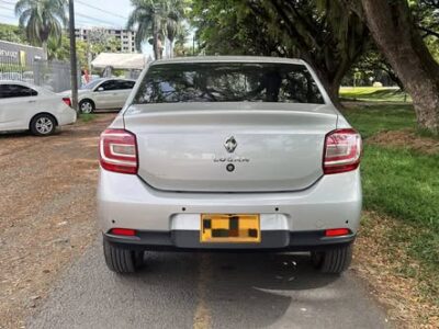 RENAULT LOGAN INTENS MT Año: 2025