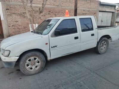 Vendo Chevrolet LUV motor Isuzu 2001