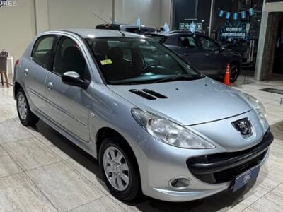 Peugeot 207 Compact XS 1.4 – 5 puertas Año 2010