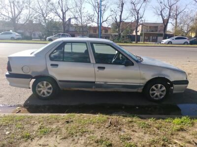 RENAULT 19 MODELO 99