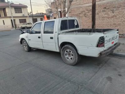 Vendo Chevrolet LUV motor Isuzu 2001