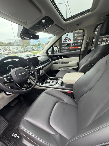 Kia Carnival 2.2 CDRI Automática