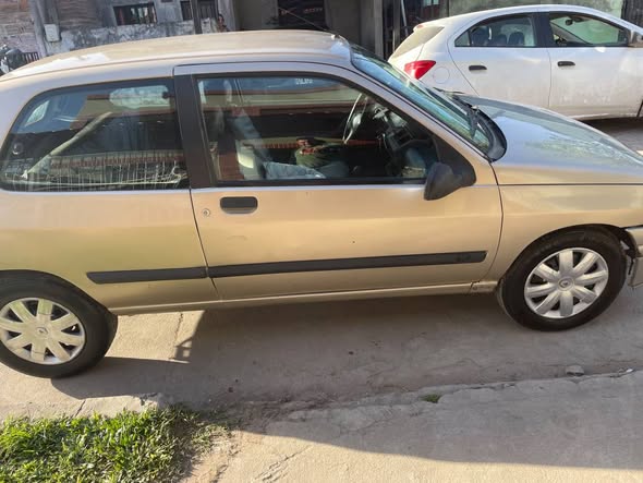 Vendo Renault clio