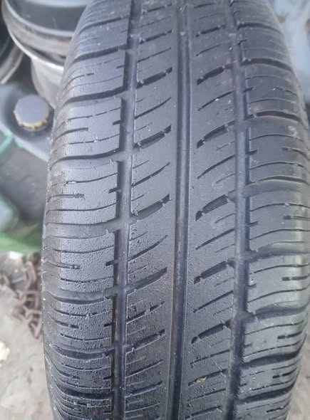 Vendo dos cubierta semi nueva Fate Ar 300 195 70 14