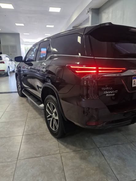 TOYOTA SW4 2018 SRX 4X4 AUTOMÁTICA