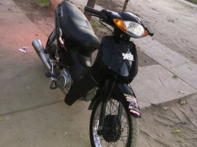 Permuto una 110 y una Venzo original 29 impecable