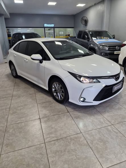 Toyota Corolla Xli automático Año 2025 con 35.000km